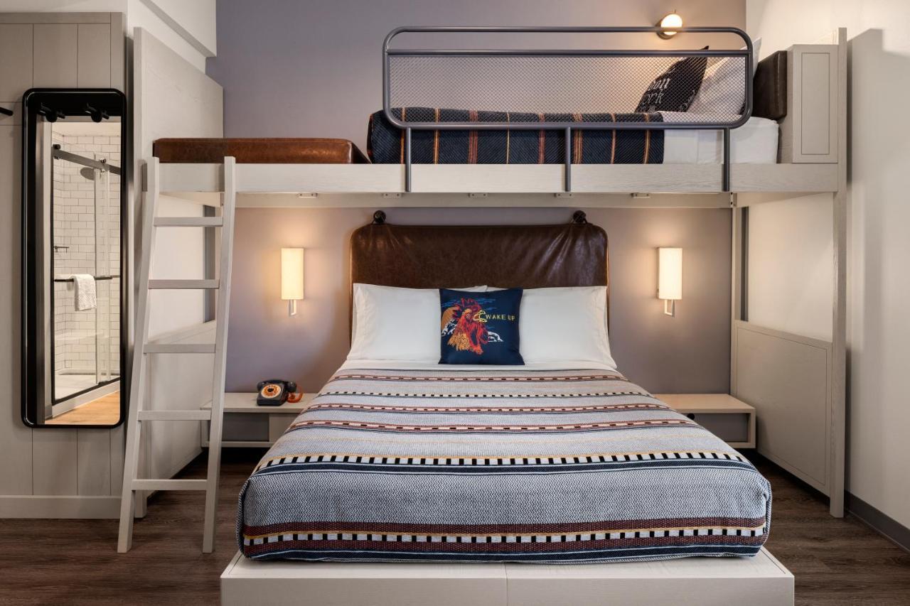 Hotel Moxy Omaha Downtown Extérieur photo