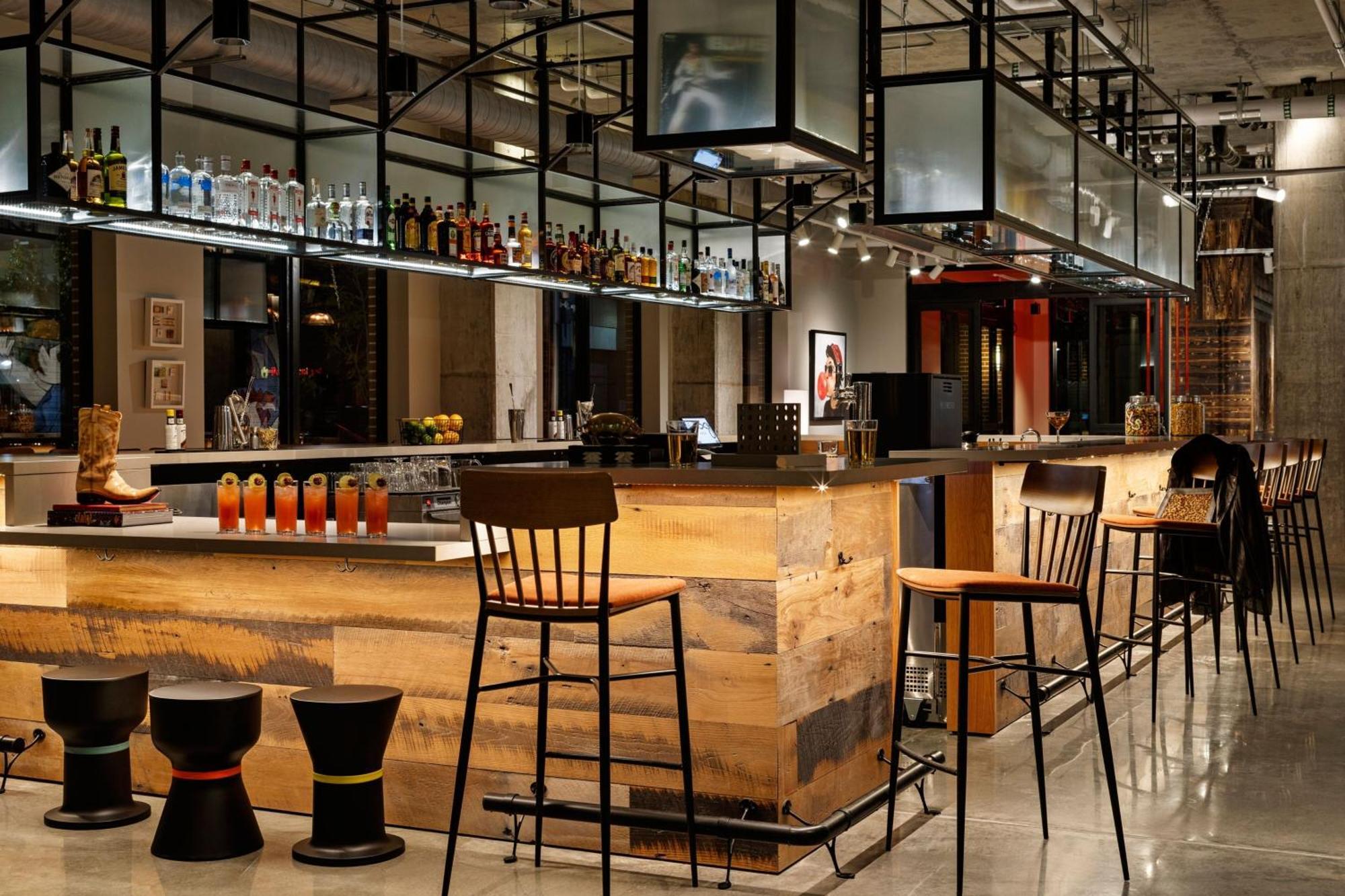 Hotel Moxy Omaha Downtown Extérieur photo