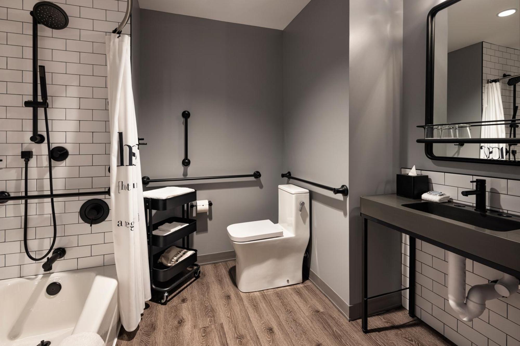 Hotel Moxy Omaha Downtown Extérieur photo
